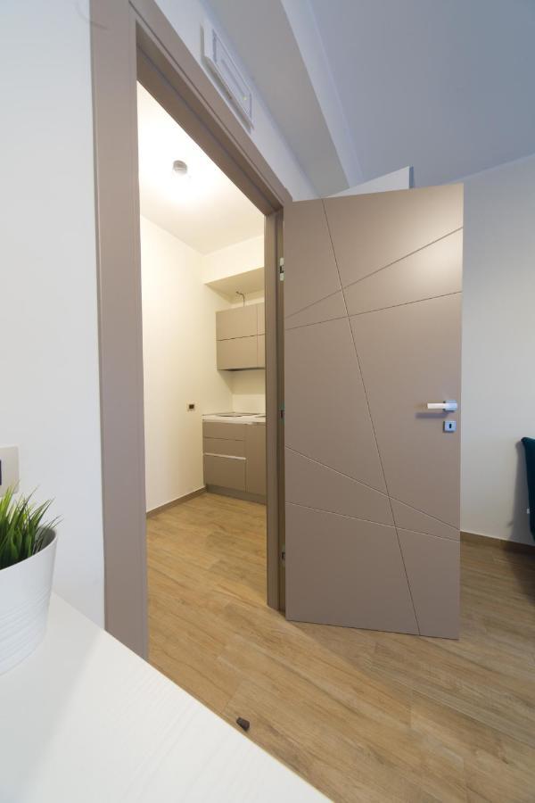 Slow Chic Apartment Beb Policlinico Messina Bagian luar foto