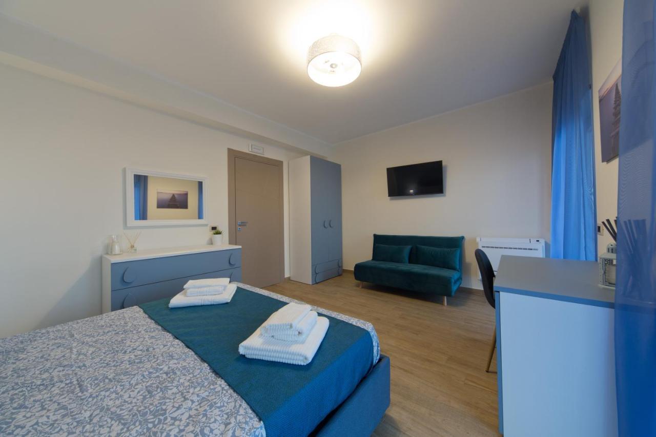 Slow Chic Apartment Beb Policlinico Messina Bagian luar foto